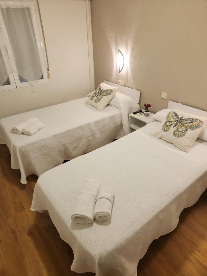 Hostal Casa Fran Ла-Пуэблануэва Экстерьер фото