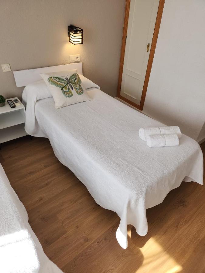 Hostal Casa Fran Ла-Пуэблануэва Экстерьер фото